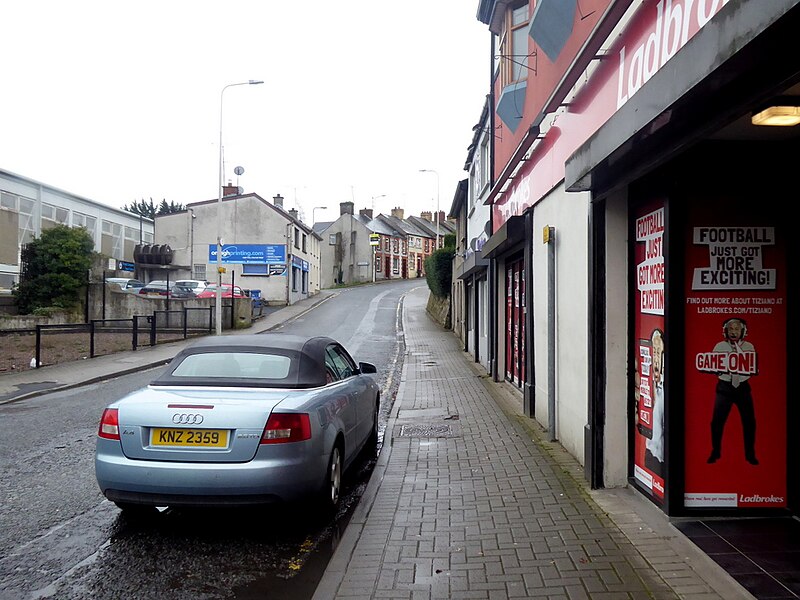 File:"The Hollow", Kevlin Road, Omagh - geograph.org.uk - 6079699.jpg