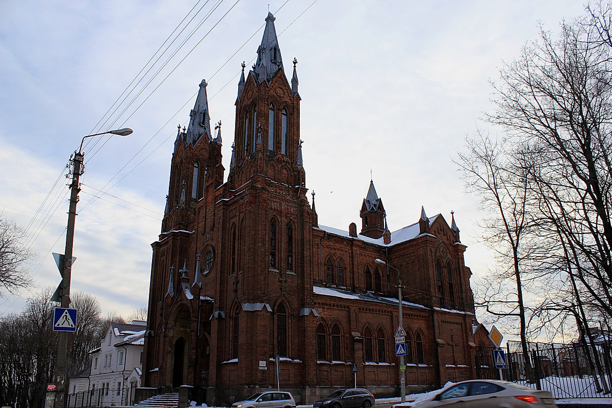 Костел смоленск. Католический костел в Смоленске. Костел Смоленск ССР. Костел в Смоленске фото. Смоленский костел табличка.