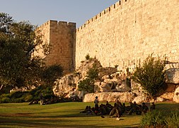 Murailles de la ville de Jérusalem au soleil couchant.