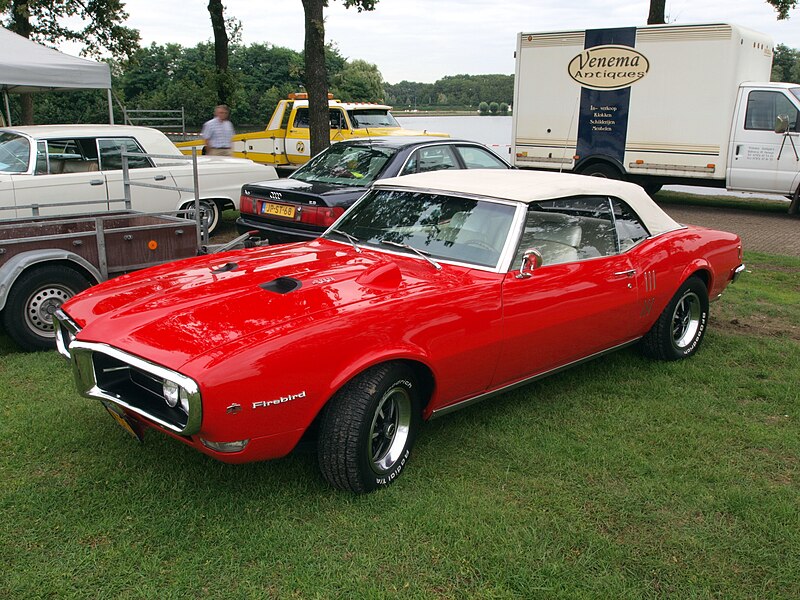 File:1968 Pontiac Firebird 400, Dutch licence registration DM-57-71 p5.jpg