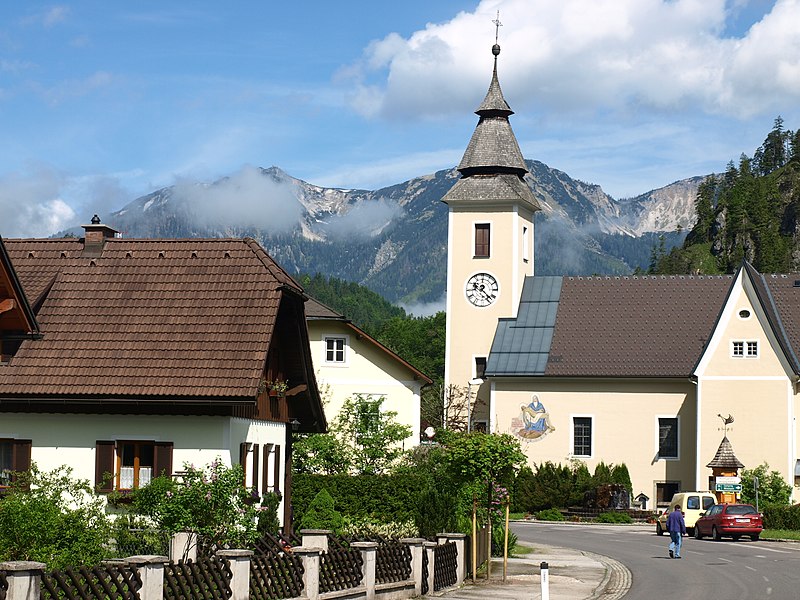 File:2010.05.28 - Wildalpen - Pfarrkirche hl. Barbara - 08.jpg