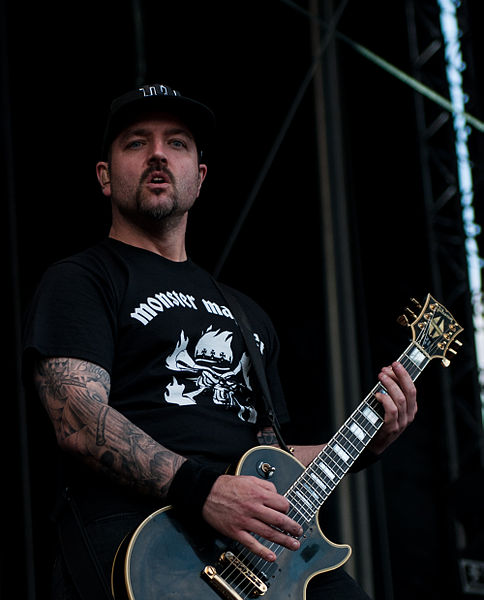 File:2014-06-05 Vainstream Hatebreed Wayne Lozinak 02.jpg