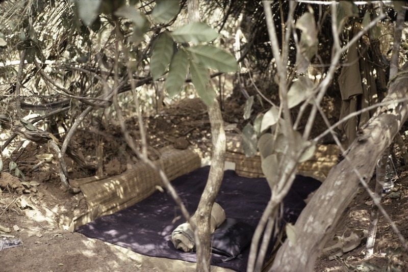 File:ASC Leiden - Coutinho Collection - D 13 - Hermangono, Guinea-Bissau - Military trench beds - 1974.tif