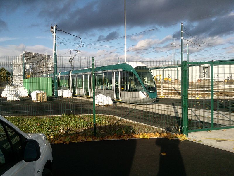 File:Alstom Citadis tram at Nottingham Express Transit depot.jpg