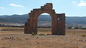 Arc sur le territoire de l'antique Lambaesis 3.JPG
