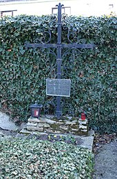 Auden's grave at Kirchstetten (Lower Austria) (Source: Wikimedia)