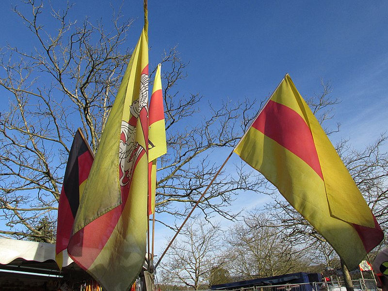 File:Badische Flaggen - panoramio (1).jpg