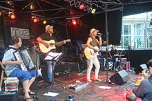 Samantha Stollenwerck with her band 2014 at the Bardentreffen festival Bardentreffen 2014 Sa 2006.JPG