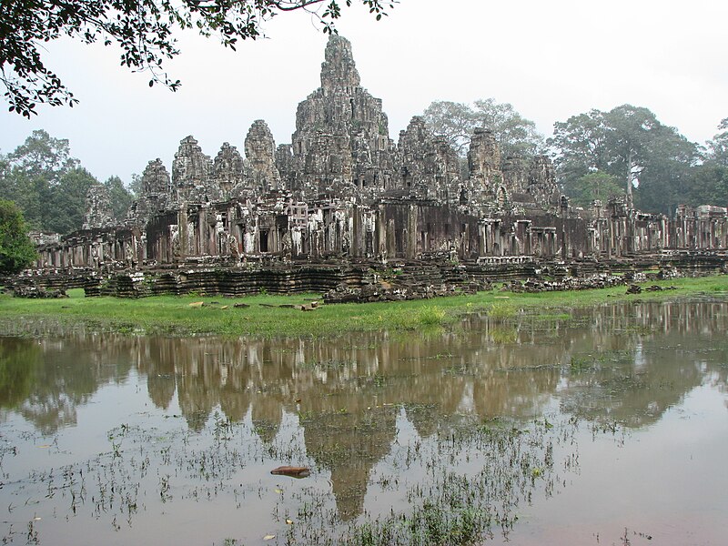 File:Bayon Temple.JPG