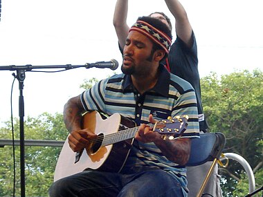 Ben Harper performing at Kidzapalooza 2007