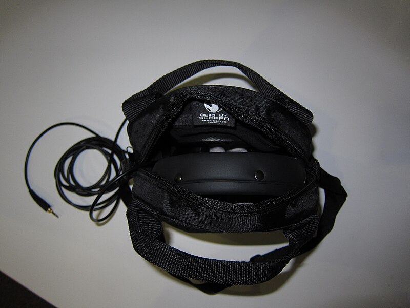 File:Beyerdynamic DT 770 PRO 80 Ohm -05.JPG