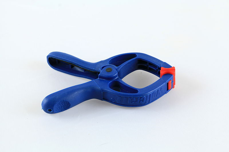 File:Blue clamp 02 ies.jpg