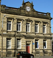 Ayuntamiento de Brighouse 002a.jpg