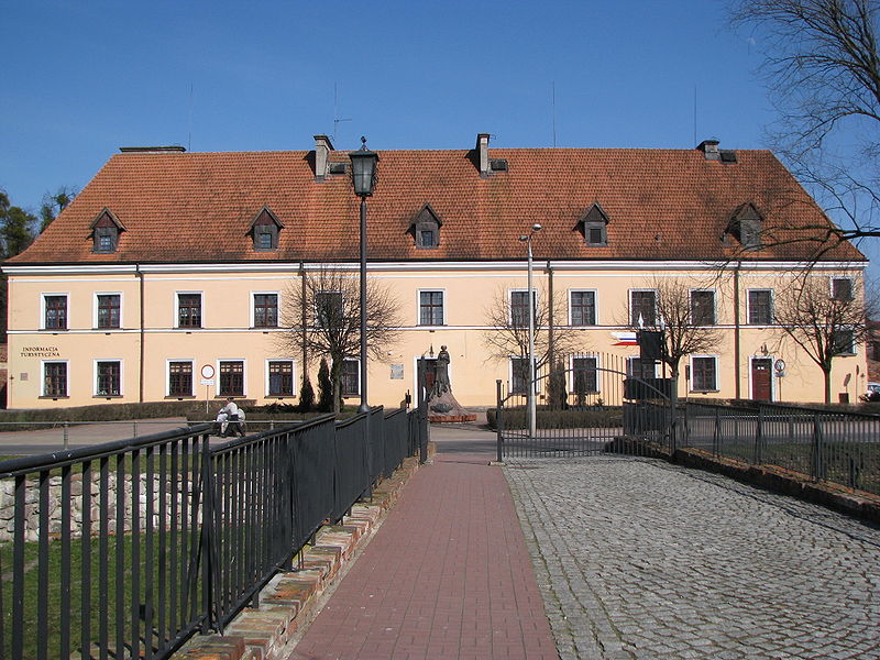 File:Brodnica pałac Anny Wazówny.JPG