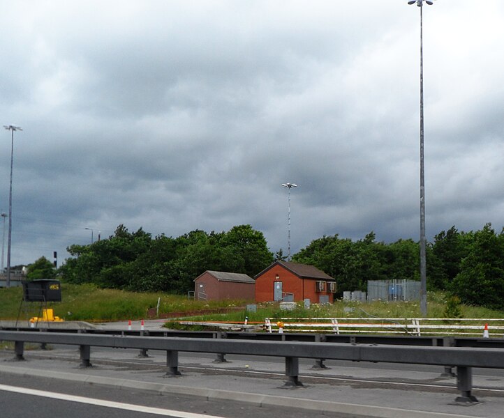File:Buildings in the middle of the Lofthouse Interchange - geograph.org.uk - 3522316.jpg
