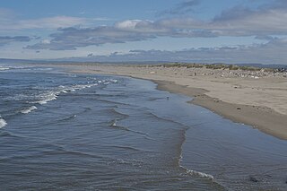 <span class="mw-page-title-main">Bullards Beach State Park</span> State park in Oregon, United States