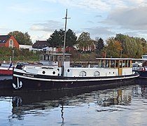 Butskop (ship, 1925), bow and starboard view