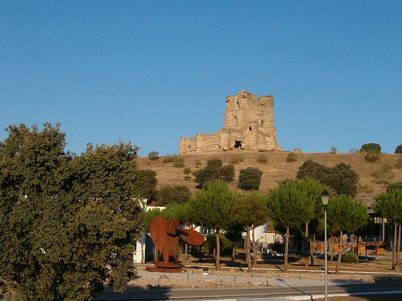 File:Castillo de Aulencia.jpg