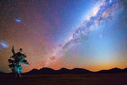 The usual sky at night, this one taken from Cazneaux Tree