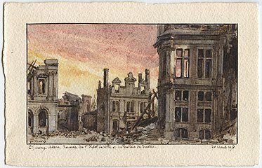 Les ruines de l'hôtel de ville et du palais de justice, carte postale ancienne.