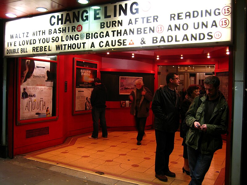 File:Cinema projecting differents movies in Edinburgh.jpg