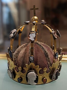 Description de l'image Couronne de Charlemagne - Musée du Louvre Objets d'art MS 91.jpg.