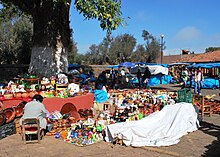 Vendors at a crafts tianguis in Tzintzuntzan, Michoacan CraftsSFtztztz.JPG