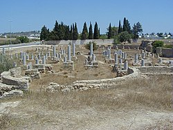 Damous el Karita vue ouest (Carthage).JPG