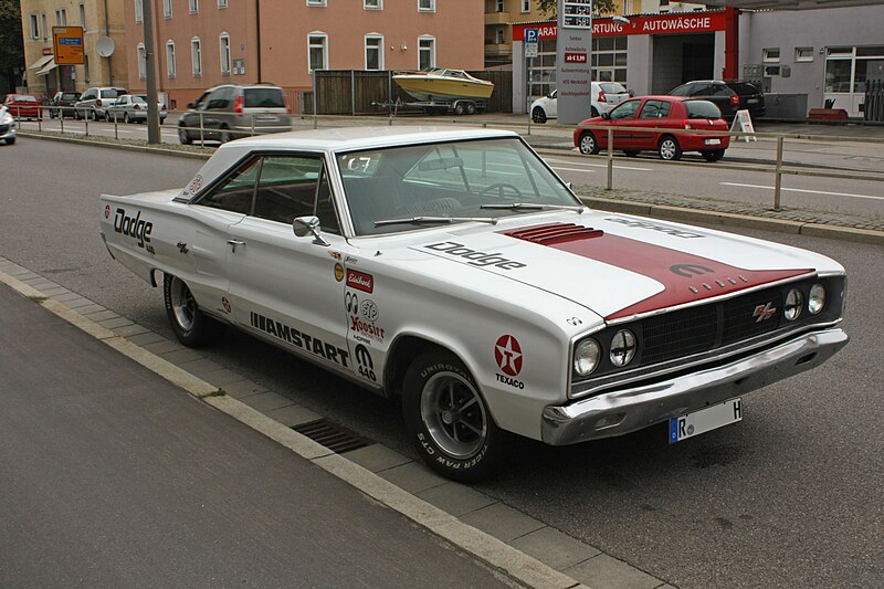 File:Dodge Coronet R-T Front.jpg