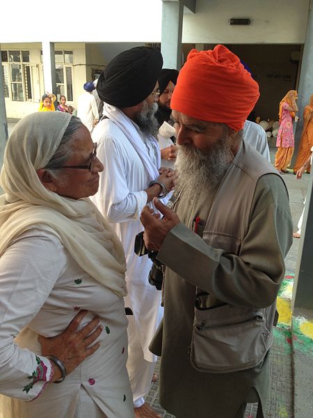 File:Dr.inderjit Kaur pingalwara and Harbhajan Bajwa.jpg