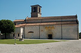 Duomo Santa Maria Maggiore, stransko pročelje z glavnim portalom
