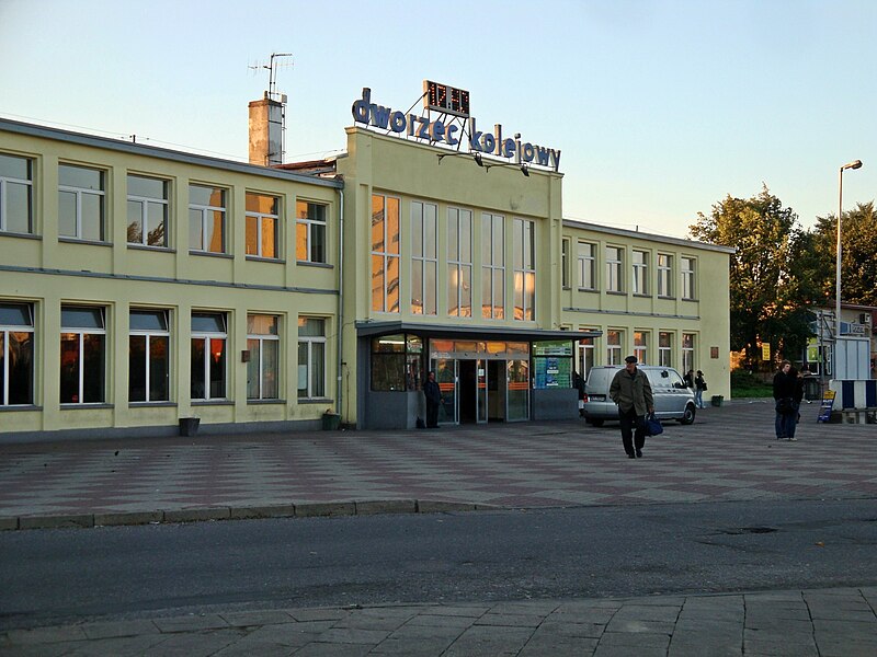 File:DworzecPKPKoszalin.jpg