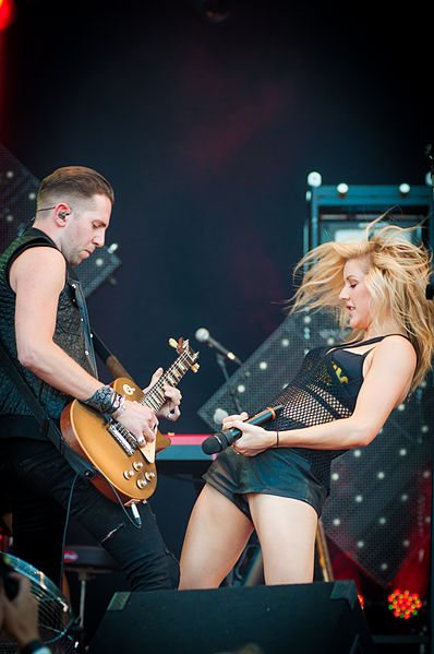 File:Ellie Goulding - Ilosaarirock 2014 6.jpg