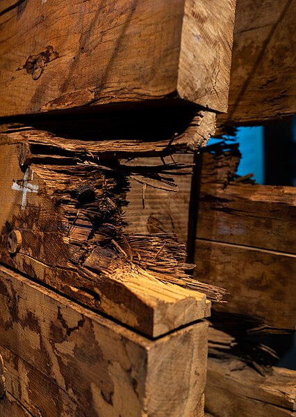 File:Example of plank damaged by a cannon ball, Vasa Museum, Stockholm, Sweden julesvernex2.jpg
