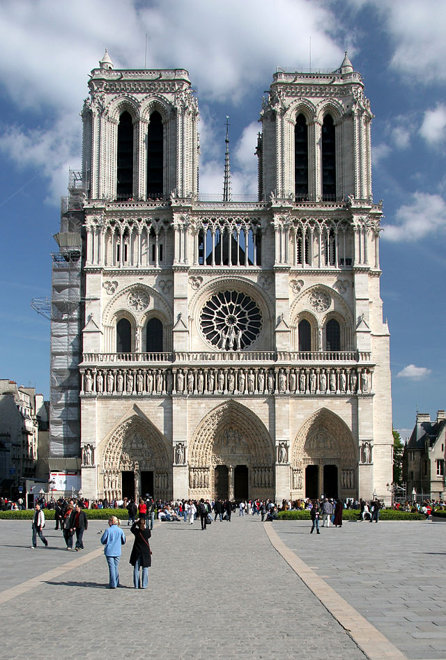 Nôtre Dame de París, França