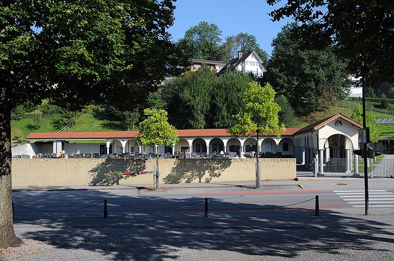 File:Friedhof Schwarzach, Vorarlberg.JPG