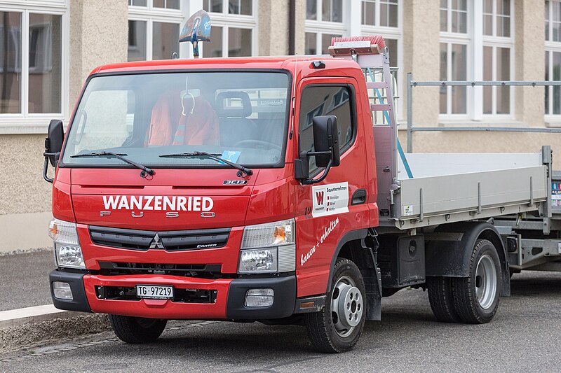 File:Fuso Canter 3C13.JPG