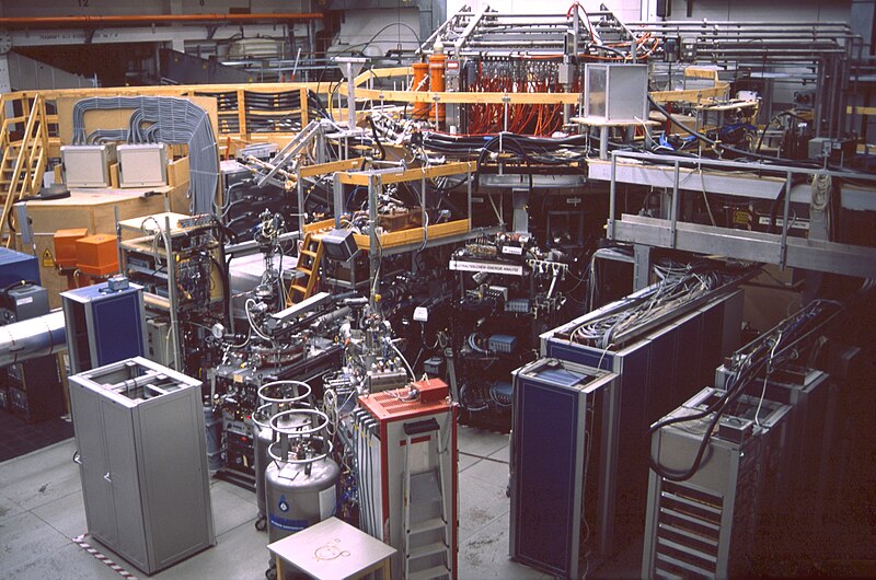 File:Garching Experiment Wendelstein 7-AS.jpg