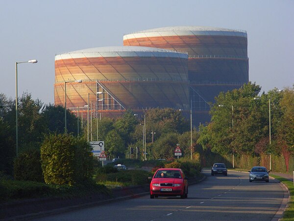 Gas-holders, Reading
