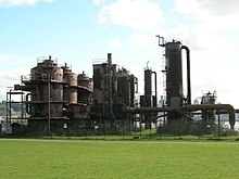 Gas Works Park, Seattle, preserves most of the equipment for making coal gas. This is the only such plant surviving in the United States. Gas Works Park 03.jpg
