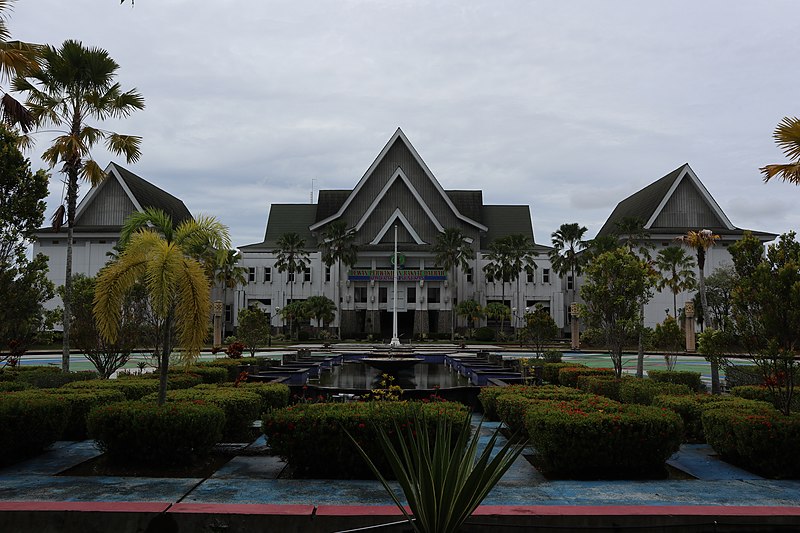 File:Gedung DPRD Nunukan.JPG