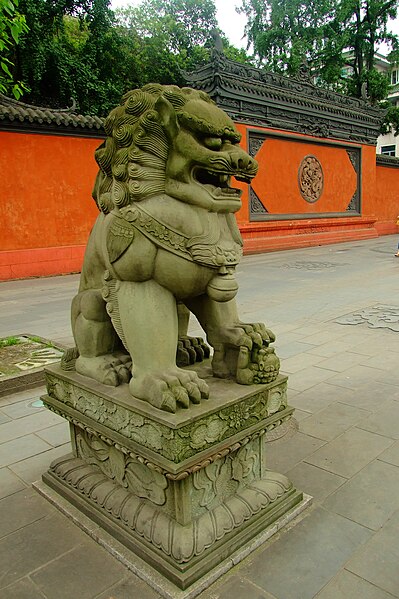 File:Guardian lions outside Daci temple.JPG