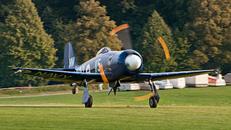 English: Hawker Sea Fury FB 10 (reg. F-AZXJ (115), cn 37733, built in 1944). Engine: Wright Centaurus XVIII. The aircraft was built for Iraqi AF as 316 (1958), destroyed in 2001 as reg. N56SF, rebuilt in the livery of RAN WH589 (cn 41H/636336, FB11). Deutsch: Hawker Sea Fury FB 10 (Reg. F-AZXJ (115), cn 37733, Baujahr 1944). Motor: Wright Centaurus XVIII. Das Flugzeug wurde urpsrünglich für die irakische Luftwaffe als 316 (1958) gebaut, 2001 mit der Reg. N56SF zerstört und nun mit der Bemalung der RAN WH589 (cn 41H/636336, FB11) wiederaufgebaut.