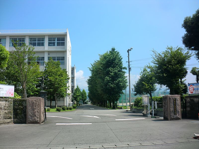 File:Hitoyoshi High School.JPG