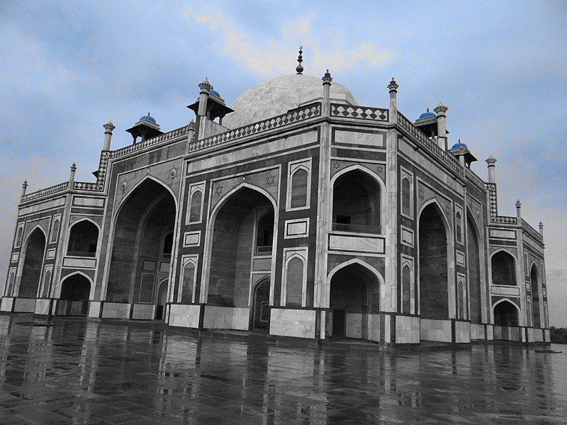 File:Humayun's tomb - Blue Sky.JPG