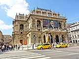Budapest: Etimologi, Sejarah, Pariwisata