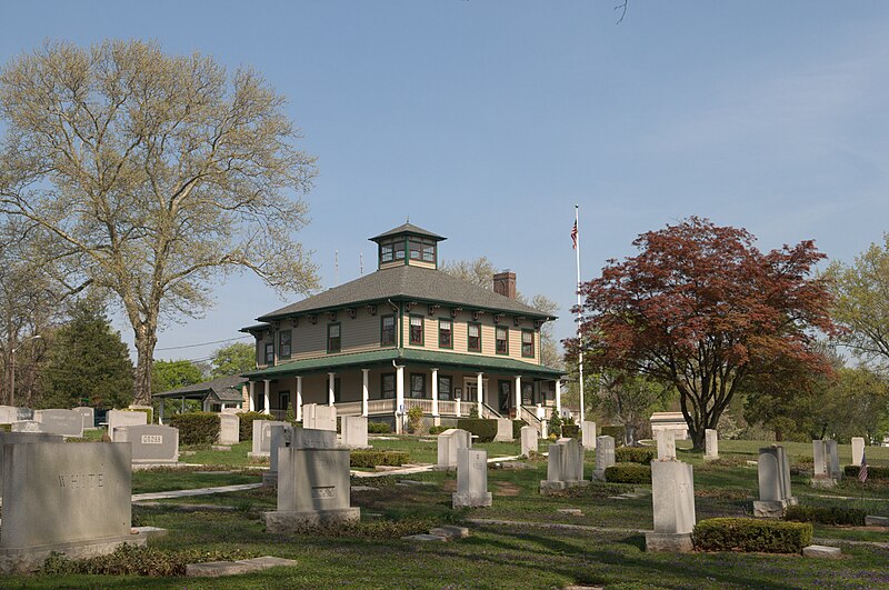 File:Italianate Home Bergen County NJ.jpg