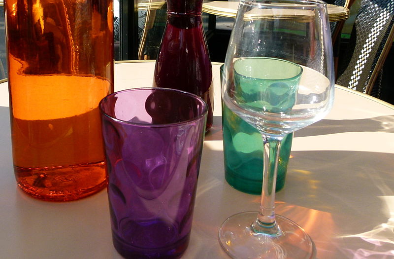 File:Jeux de couleurs, café boulevard Saint-Germain.jpg