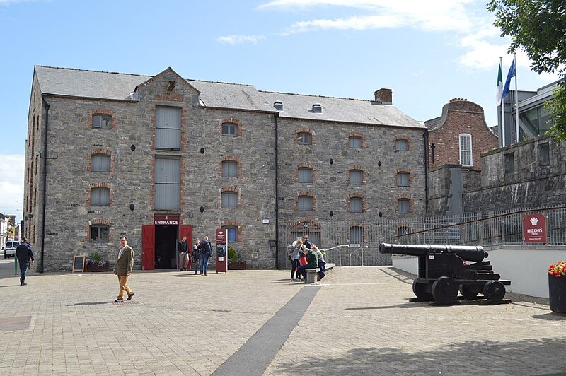 File:King John's Castle - entrance - geograph.org.uk - 6058843.jpg