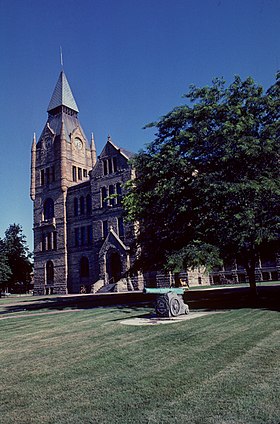 Knox County Courthouse (Illinois) 1981.jpg